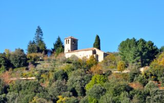 Eglise vue de loin